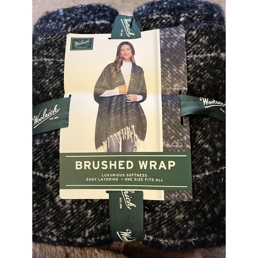 Woolrich OS Reversible Cozy Brushed Wrap Tan Green Label Collection
